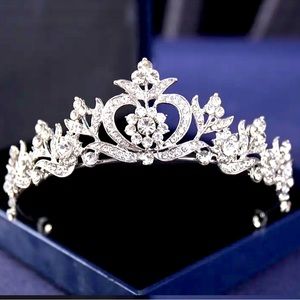 Crown tiara headband rhinestone -steel/solid